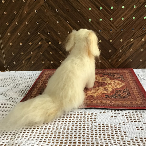 ミニチュアダックス（ピュアクリーム）お座りポーズ ミニチュアダックス（ピュアクリーム）お座りポーズ 羊毛フェルト