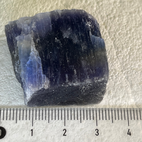 古代の海からの贈り物✨　 フランス産　ブルー ハライト 岩塩 原石 ラフストーン 古代の海からの贈り物✨ フランス産 ブルー ハライト 岩塩 原石