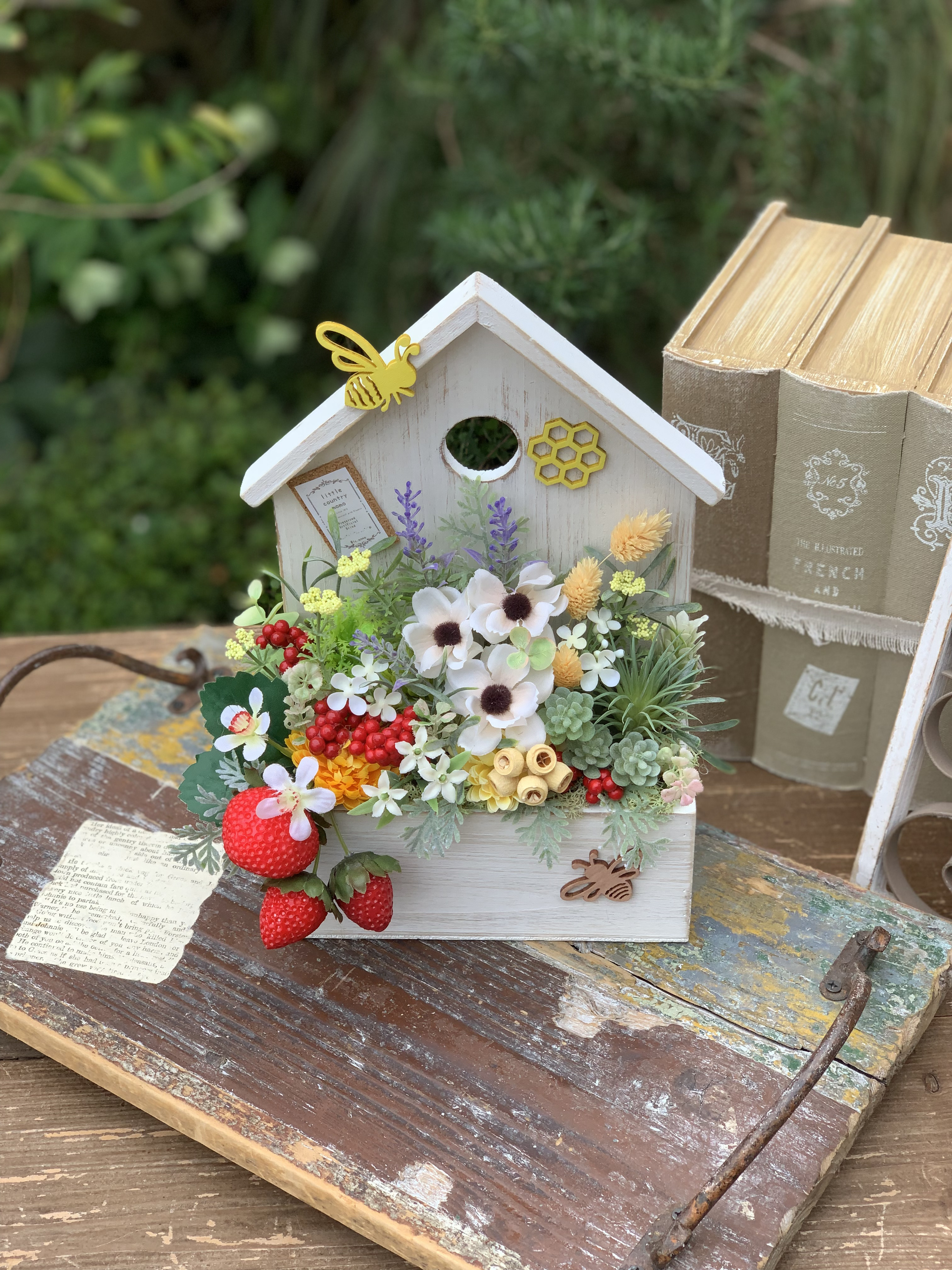 2025 Mother’s  Day    5*11(Sun)    お花とともに ✨ありがとう✨の想い届けませんか？