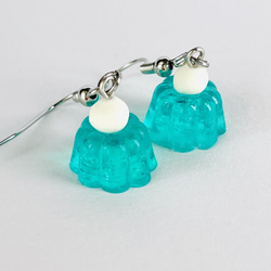 メロンソーダのキーホルダー レジン シェイカー 緑色 春 夏 おそろい