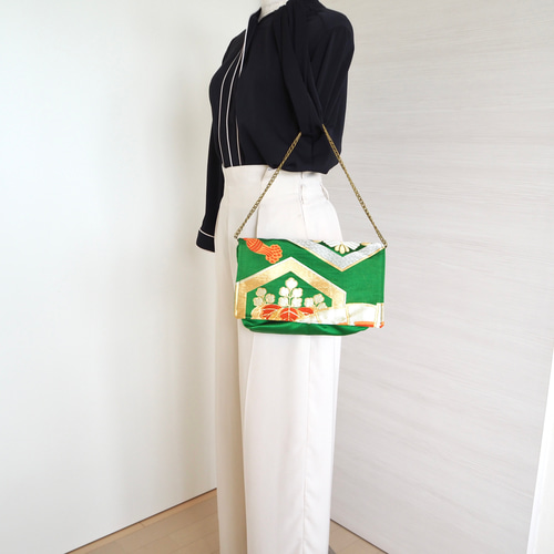 早い者勝ち！浴衣コーデにも！タイ伝統工芸品クラッチバッグ！ fe1968bc67af1a91fb66483f523308
