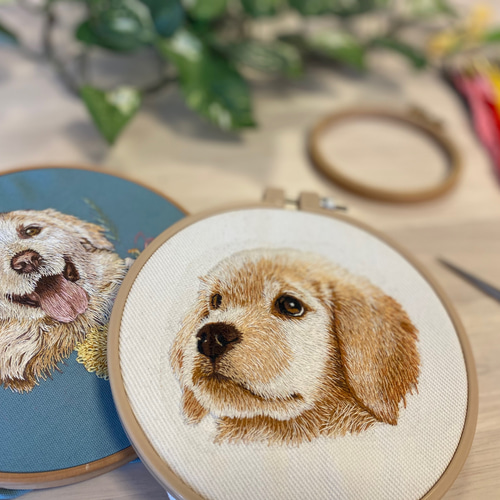 作家物　刺繍額　完成品キルト　猫のアート(ちょっと事情あり) 倉庫片付け手伝い⑮ 😺❤️ 小さい猫ちゃん刺繍その40 シャーする黒猫ちゃん