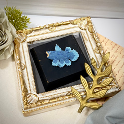 時淵のシーラカンス｜深海の記録棚 No.01 - 綴じる糸録 あみぐるみ