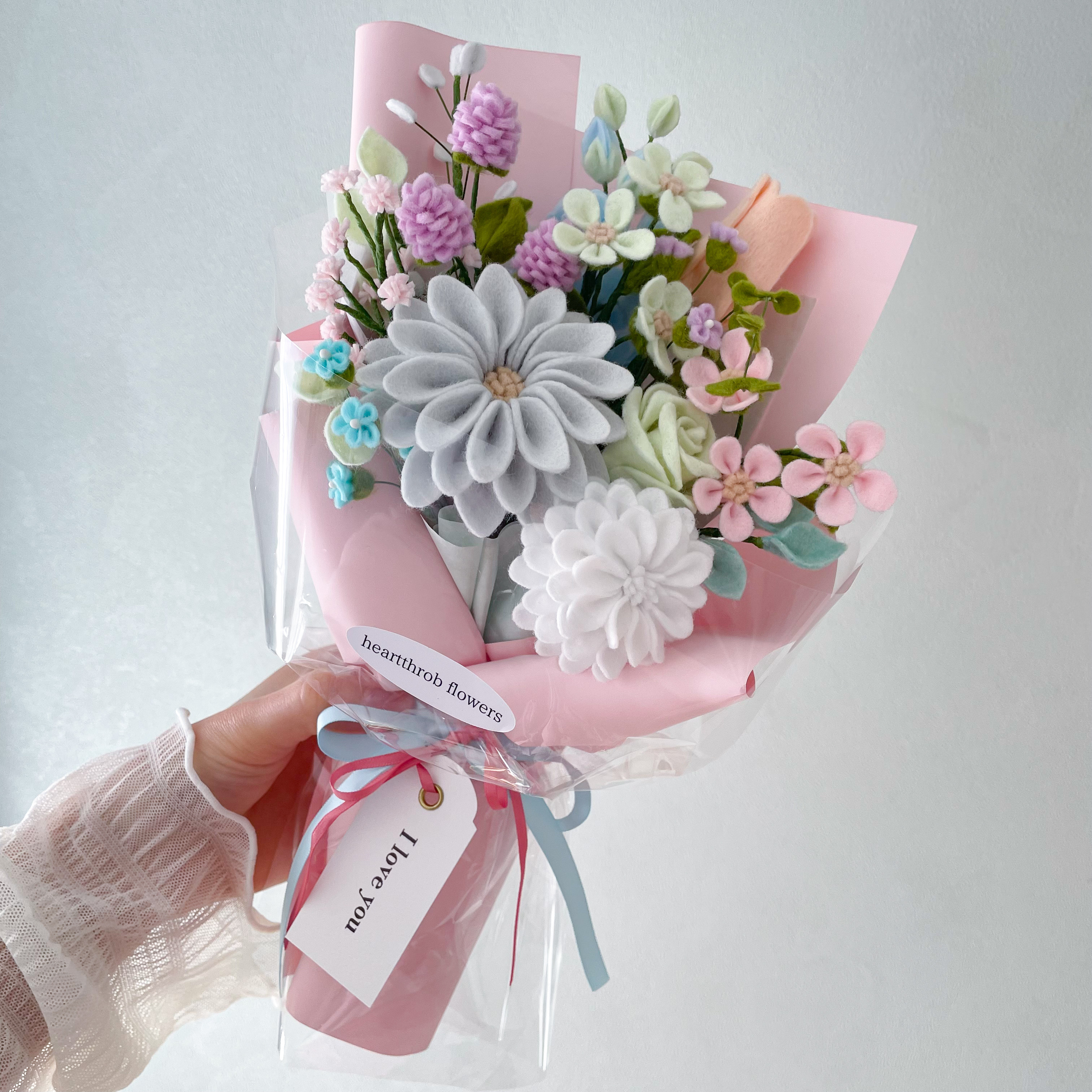 【選べるメッセージ】お祝いフェルトフラワーブーケ~pale pink~