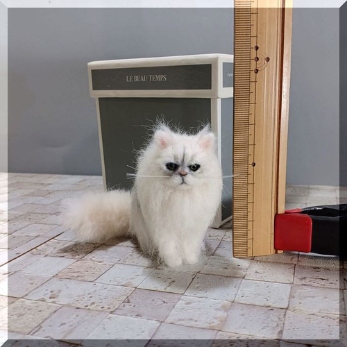 羊毛フェルト 猫 チンチラシルバー ペルシャ ミニチュア ねこ