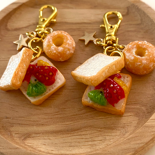 コッペパンサンド フェイクフード フェイクスイーツ 食品サンプル