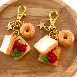 食パン サンドウィッチ フェイクフード チャーム タコさんウインナー