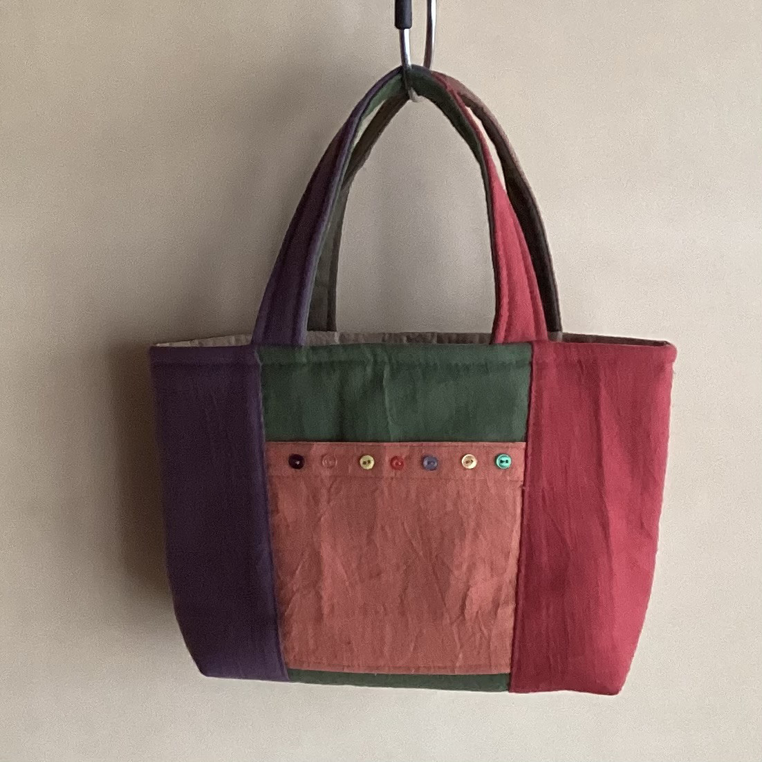 カラフルなバック　①