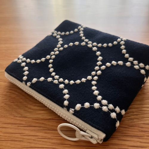 mina perhonen tambourine ミニ ポーチ ミナペルホネン の刺繍生地