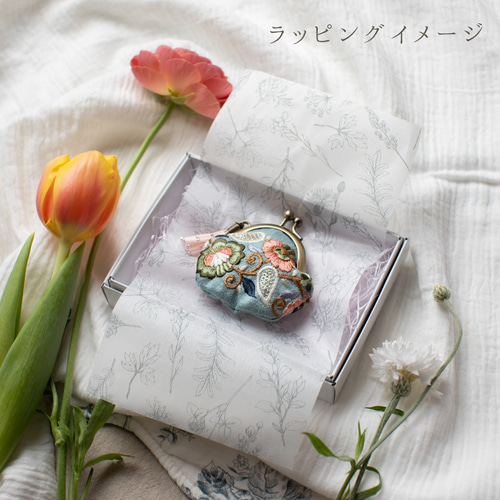 ヴィンテージビーズとインド刺繍の小物入れ 【M size】 がま口 Bon