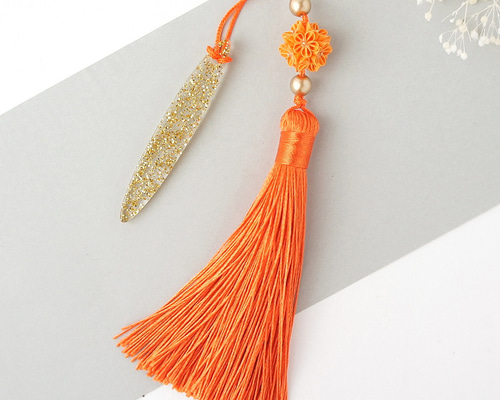 帯飾り 「オレンジ」 タッセル 房 つまみ細工 根付 オレンジ色 橙色