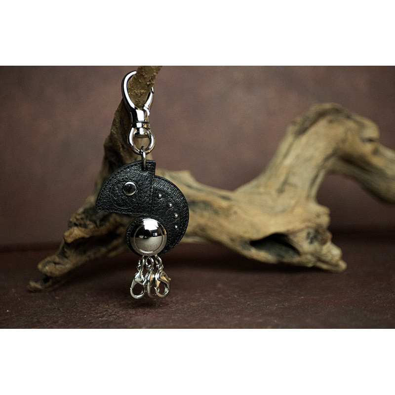 88色からオーダー可！！ カメレオン デザイン / ヤギ革 3連ロータリーキーホルダー