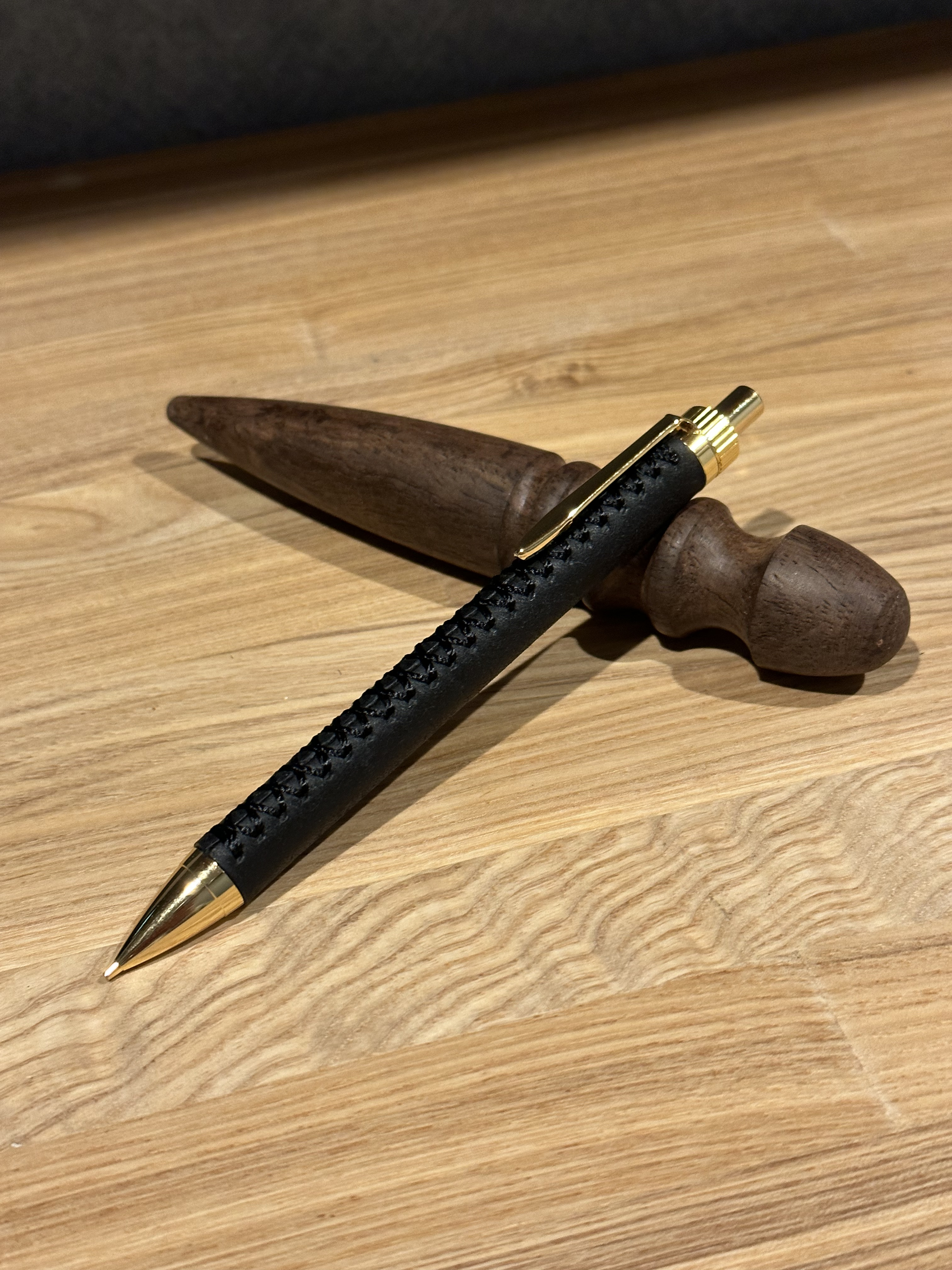 革軸ペン プエブロレザー 本革 加藤金属