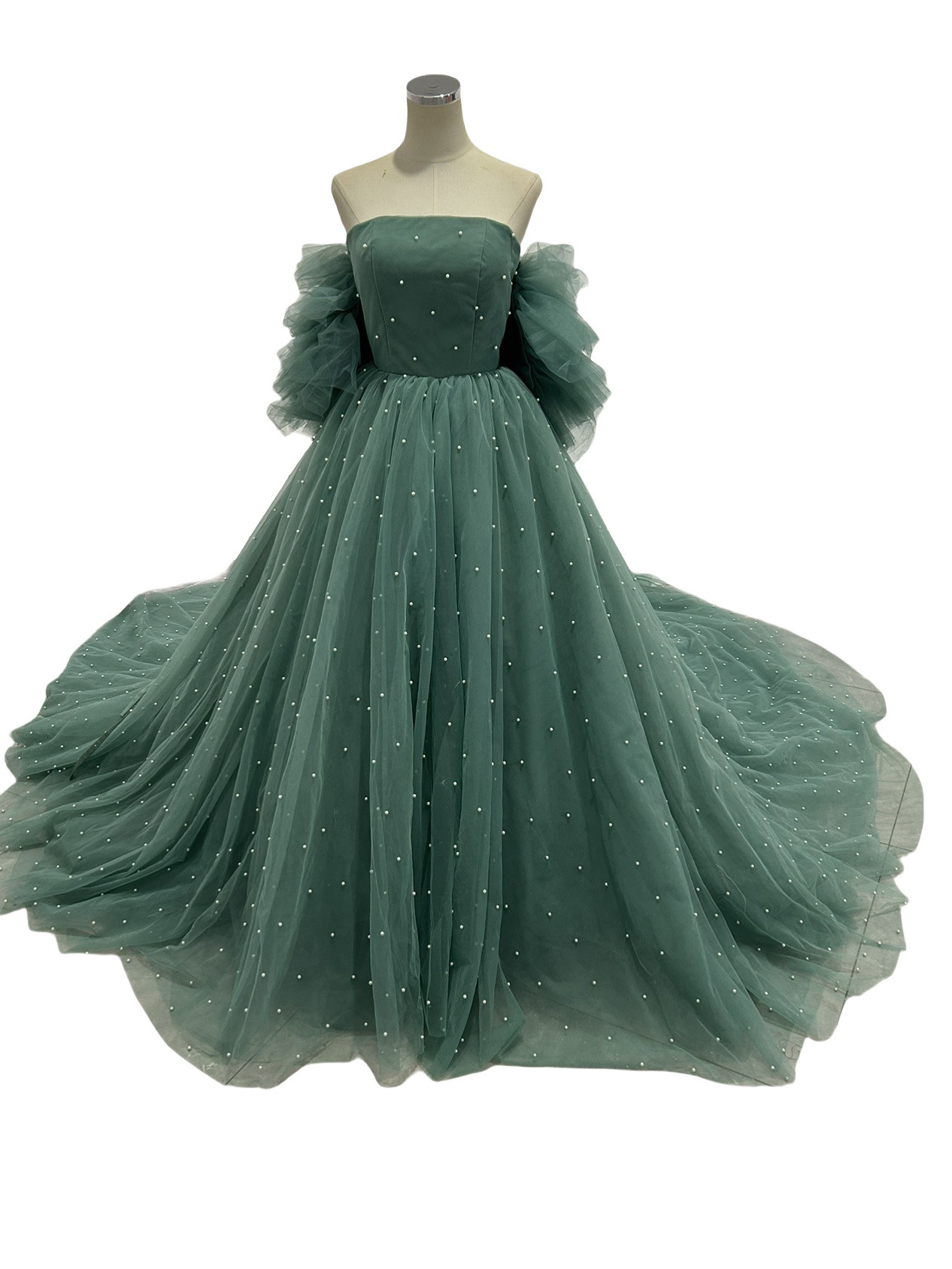カラードレス グリーン ビーズ ソフトチュール 披露宴/結婚式 抜群のおしゃれ見え
