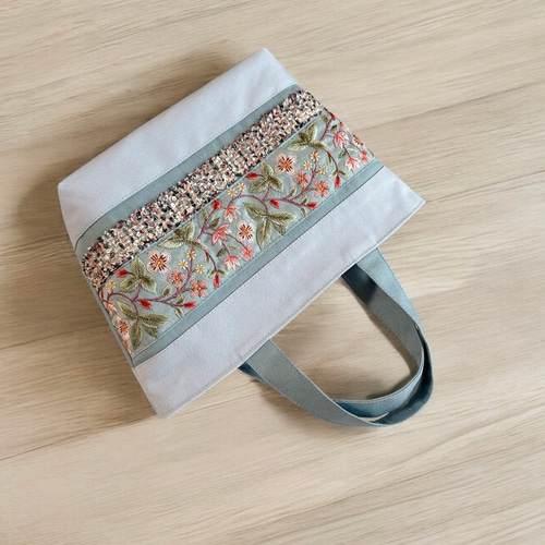 晴れやかブルー/インド刺繍×キラキラツイード 帆布◇トートバッグ