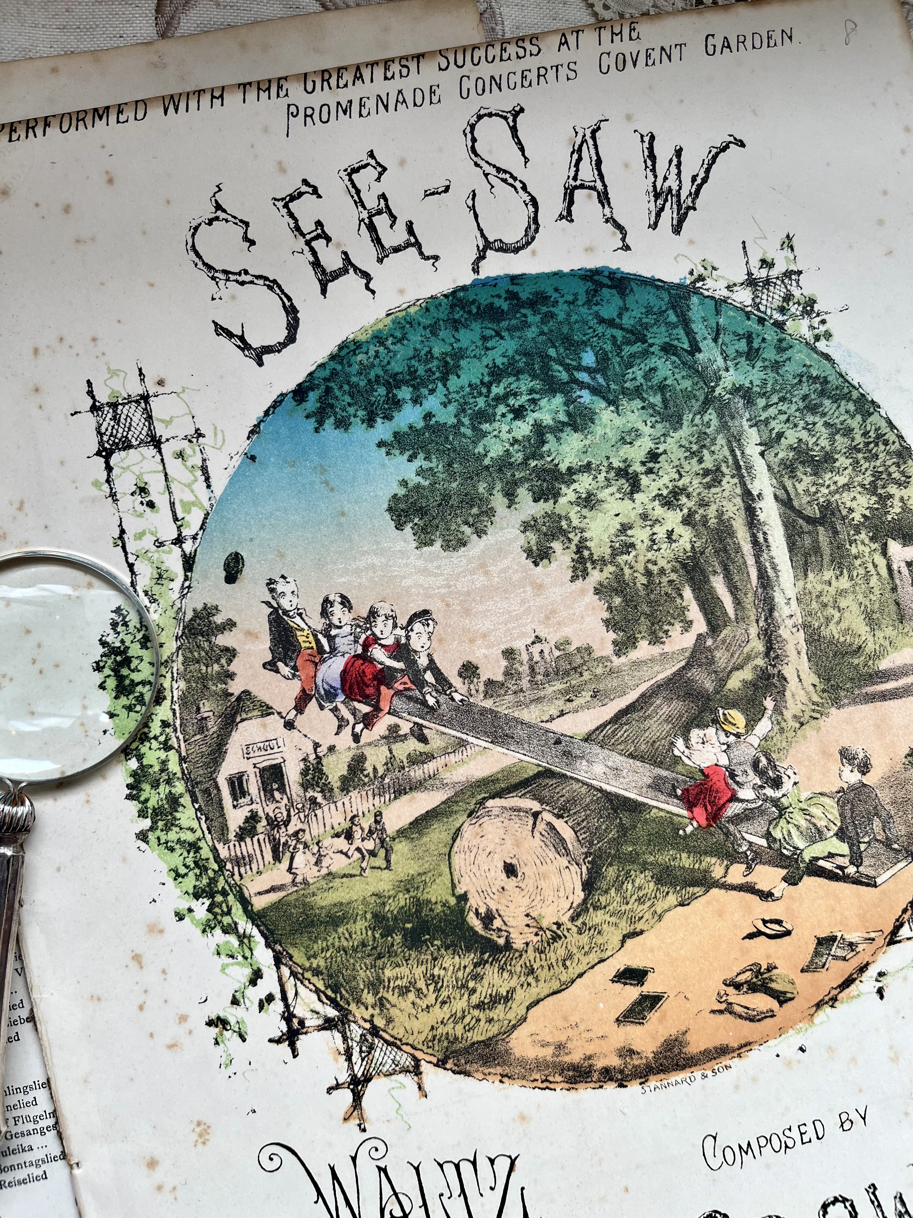 英国で出会った♪1880年代 アンティークの大判の楽譜　「SEE-SAW WALTZ 」8枚16ページ