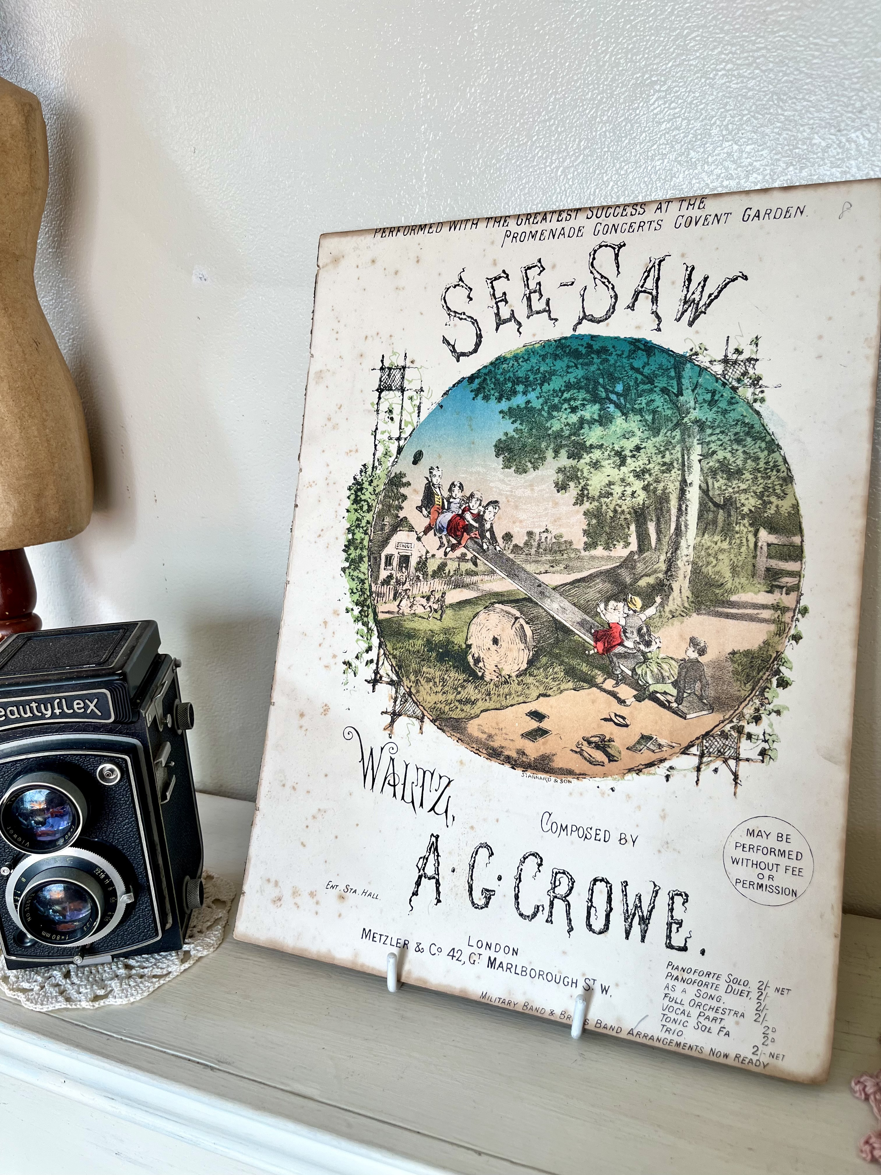 英国で出会った♪1880年代 アンティークの大判の楽譜　「SEE-SAW WALTZ 」8枚16ページ