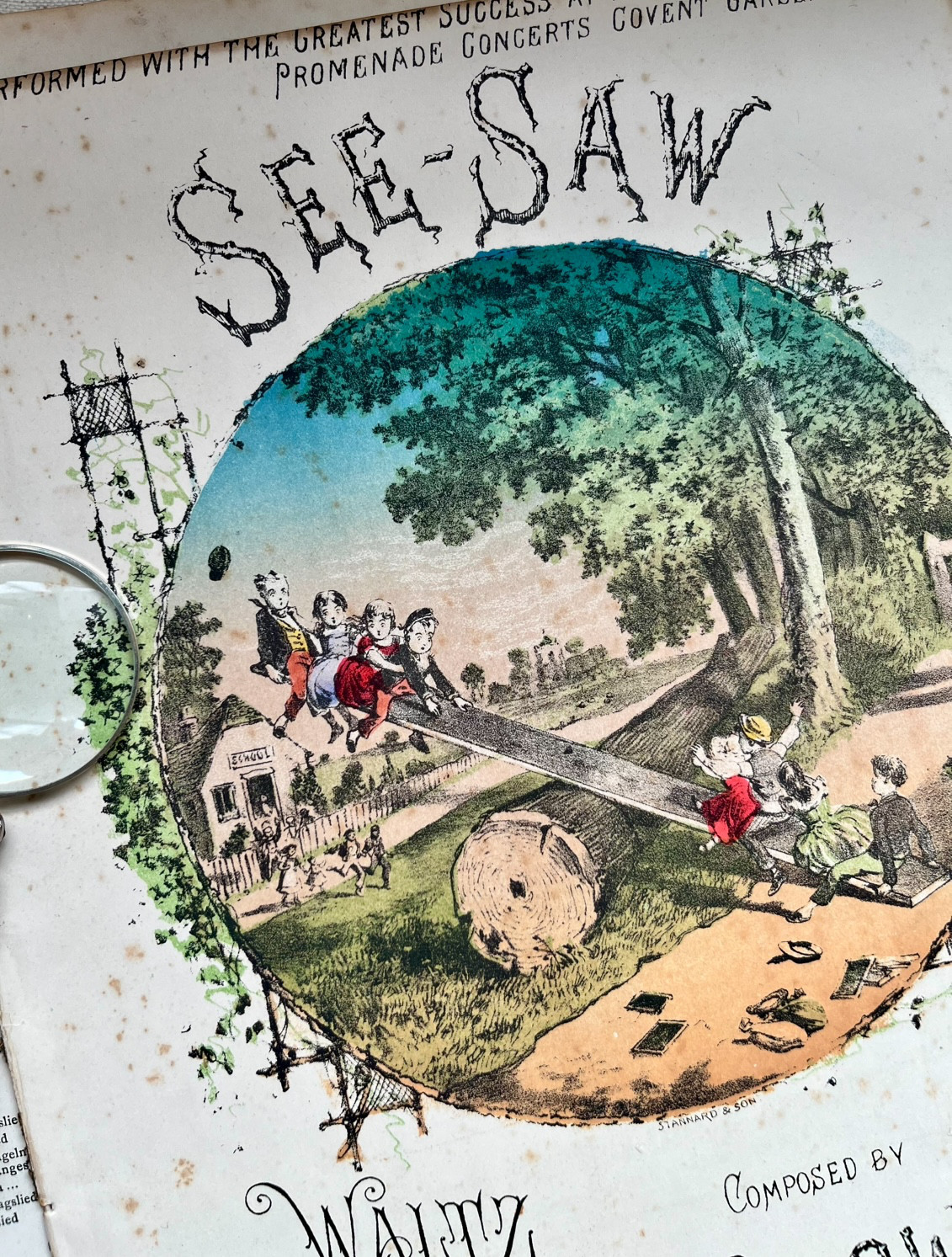 英国で出会った♪1880年代 アンティークの大判の楽譜　「SEE-SAW WALTZ 」8枚16ページ