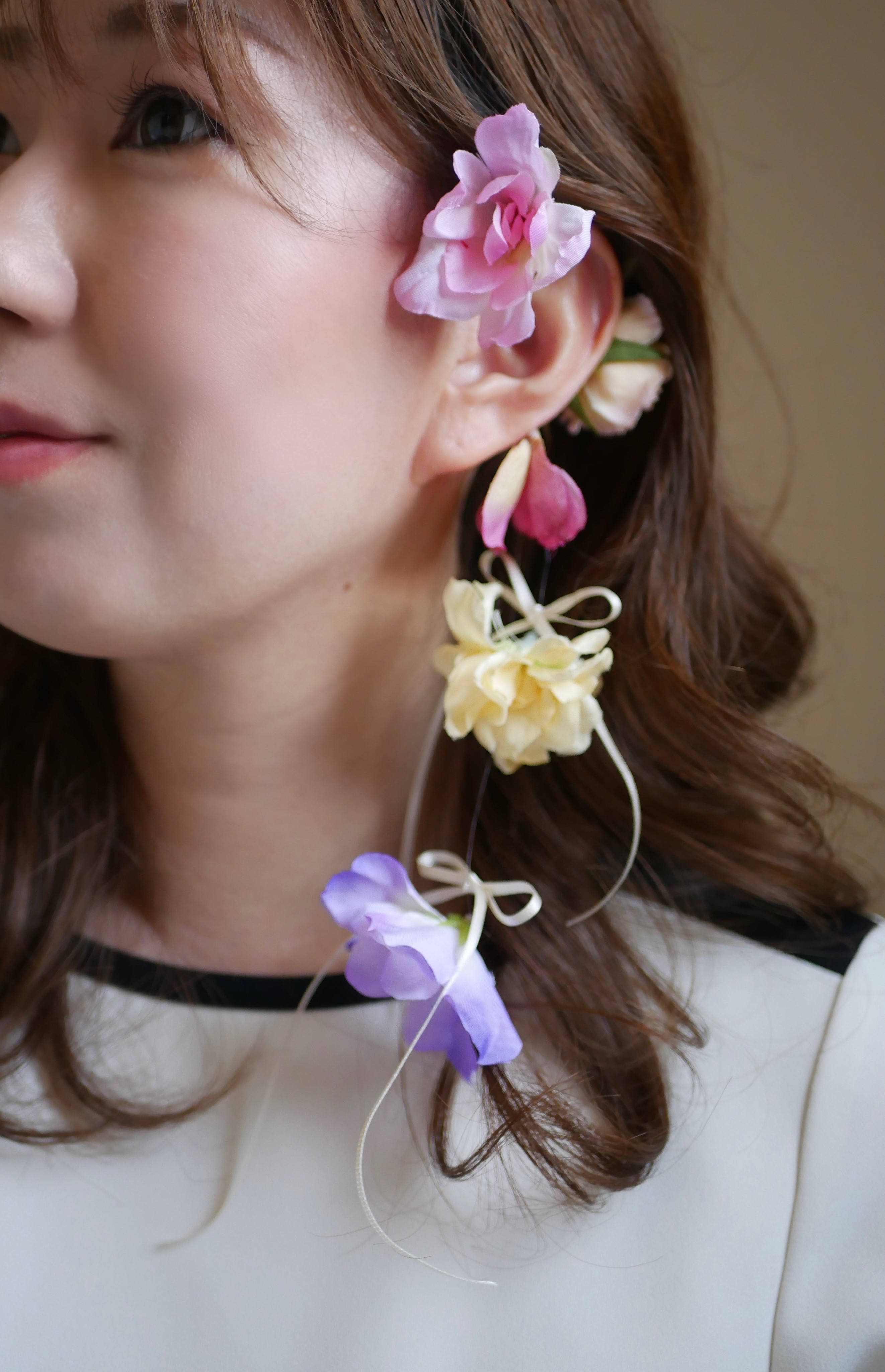 【シャルロット】フラワーイヤーカフ　ウェディングアクセサリー　イヤーカフ　フラワー　造花アクセサリー　アーティフィシャル