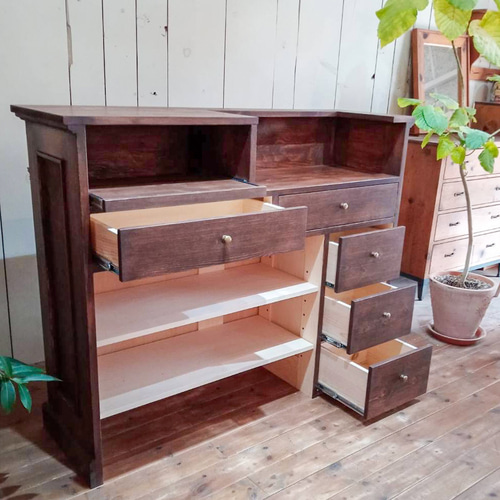 ネイルサロン向けレジカウンター（W1200ピンクベージュ）受付