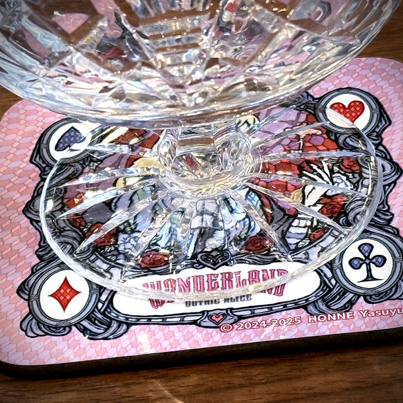 木製コースター(GOTHIC ALICE WONDERLAND) 3枚目の画像