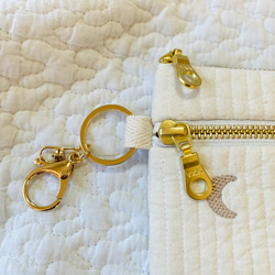 月と星　nubiアイボリー×スキンベージュ　ダブルファスナー　コインケース　ミニポーチ　ヌビ 財布　刺繍 　大人可愛い 5枚目の画像