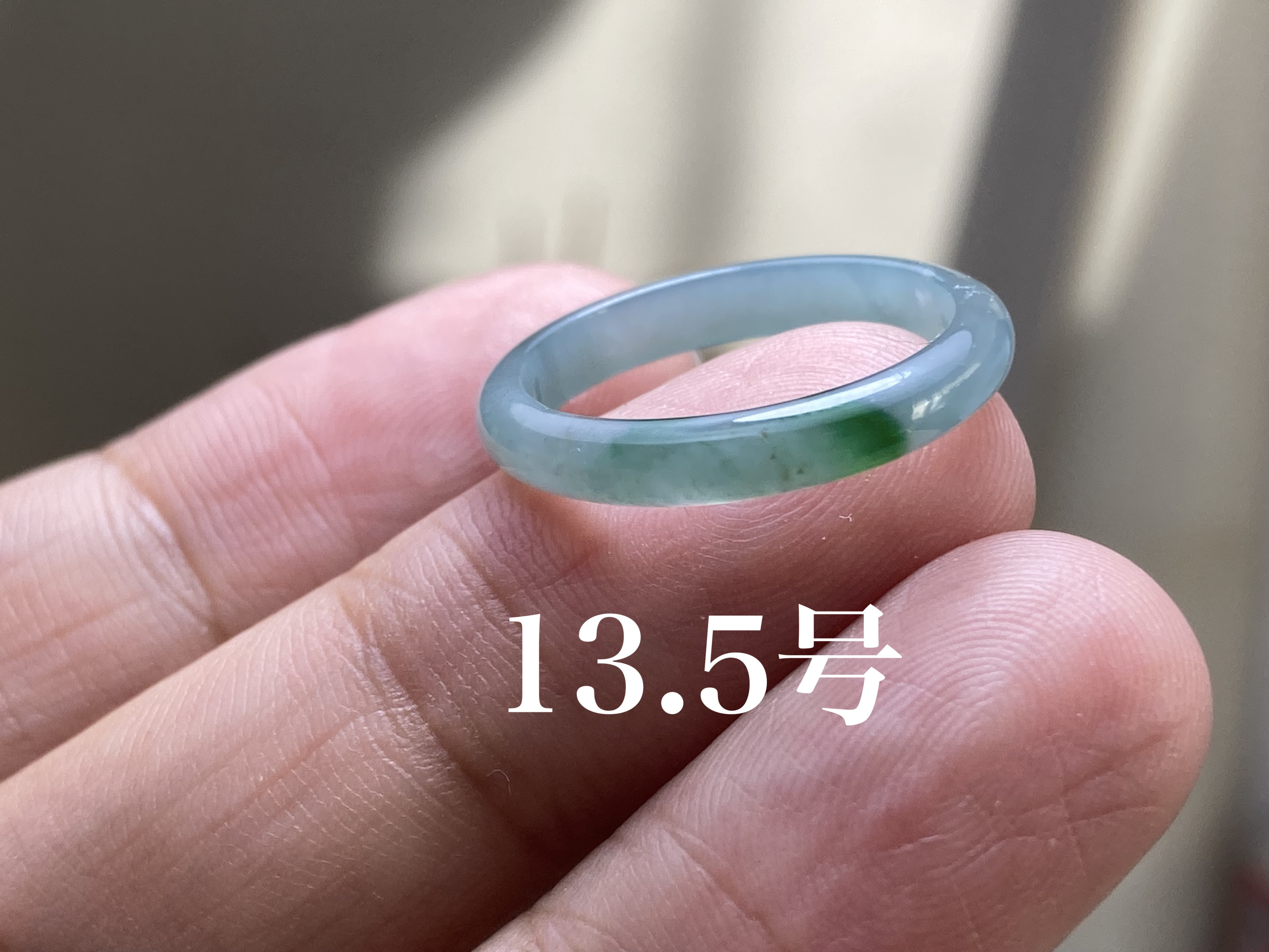 L11-81 氷種 薄青緑+深緑 13.5号 天然グアテマラ産 A貨 本翡翠 くりぬき リング