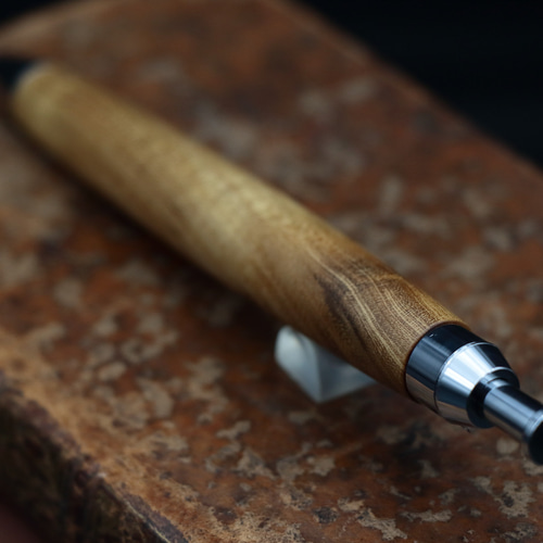 幻の国産銘木 御蔵島の金桑 黄金桑・Pencil 0.5mm」木軸シャープペン