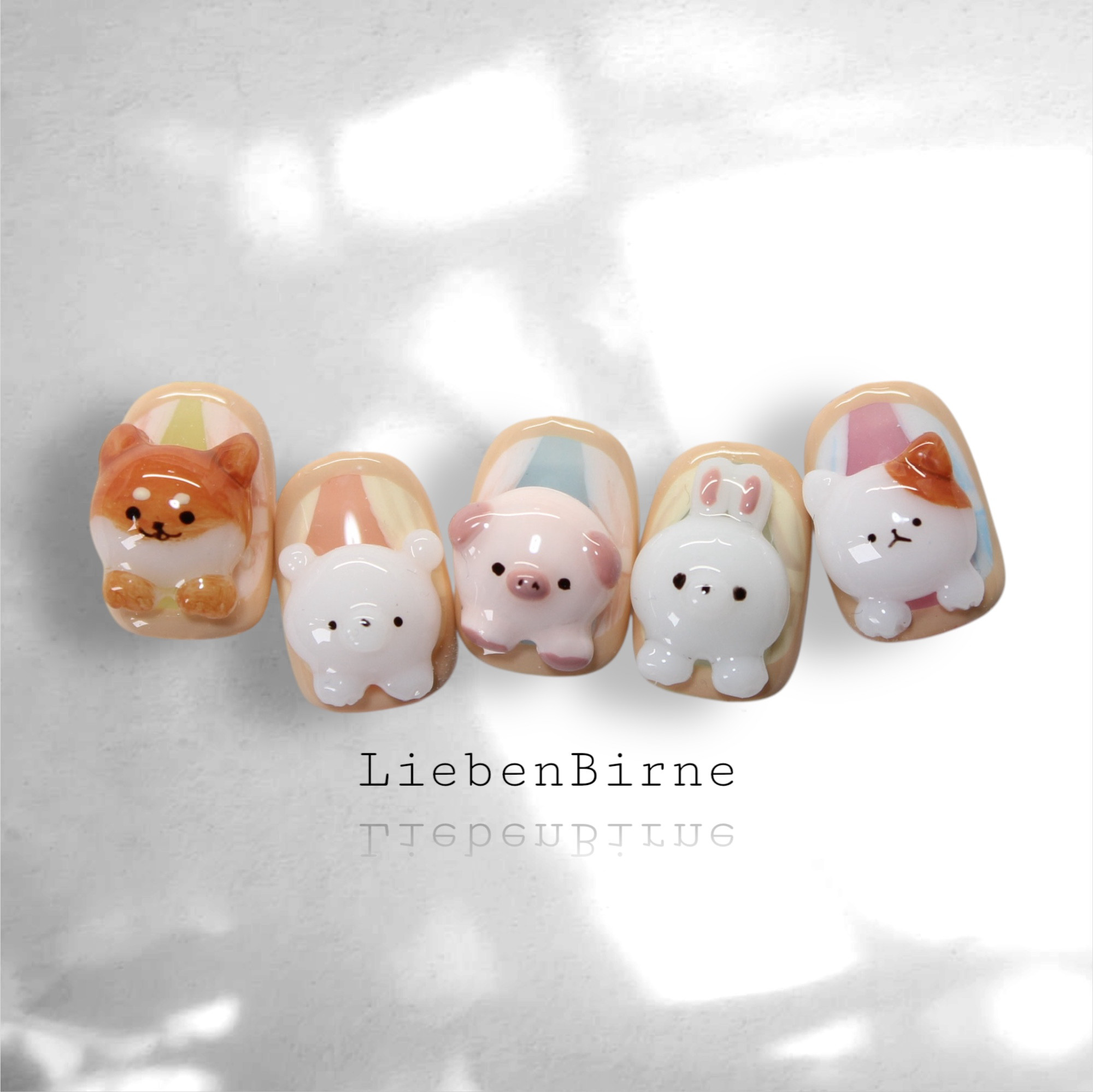 カーテンからこんにちは＊Li