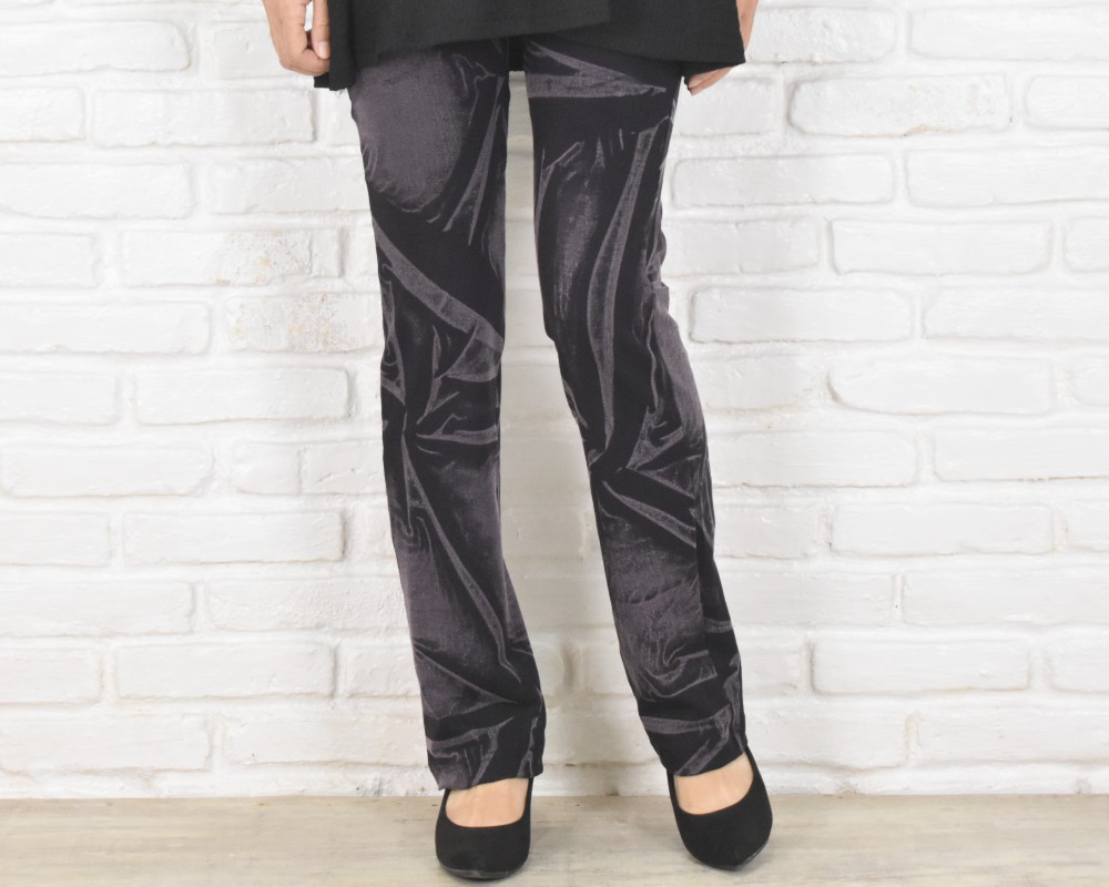 驚きの穿き心地！レアな手染めストレートストレッチロングパンツ　＜ウォッシュパープル＞