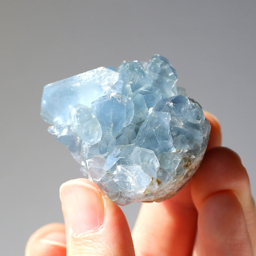 セレスタイト原石 鉱物　一点物　クラスター 天青石 置物 セレスタイト原石 鉱物 一点物 クラスター 天青石 置物