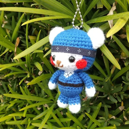 ニンニン忍者(青色)＊白クマくん＊編みぐるみキーホルダー