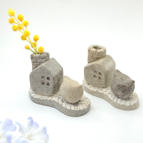 猫のいる家、一輪挿し」花瓶 かわいい陶器のお家型オブジェ 置物