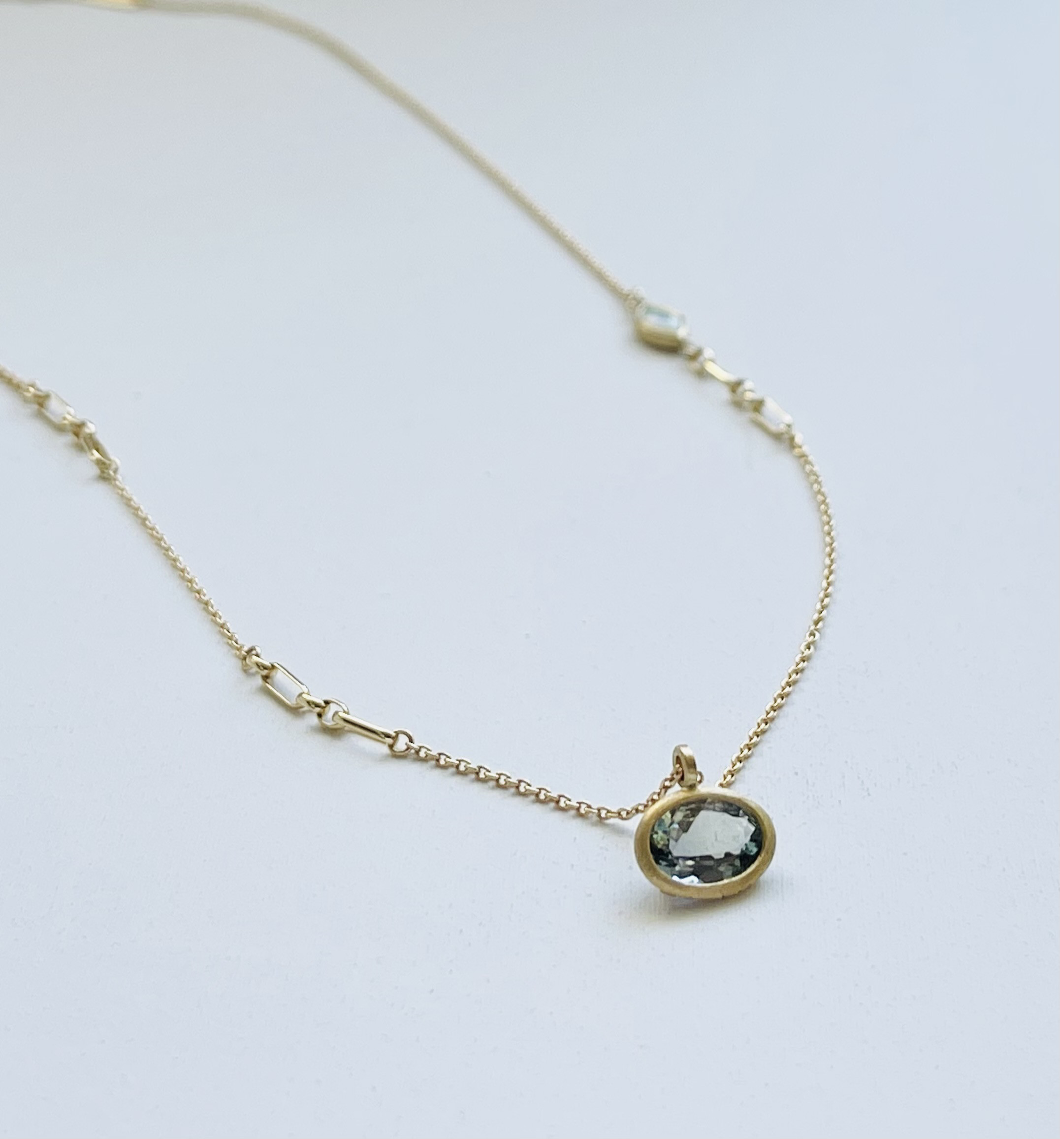 ゾイサイト K18フィガロチェーンネックレス