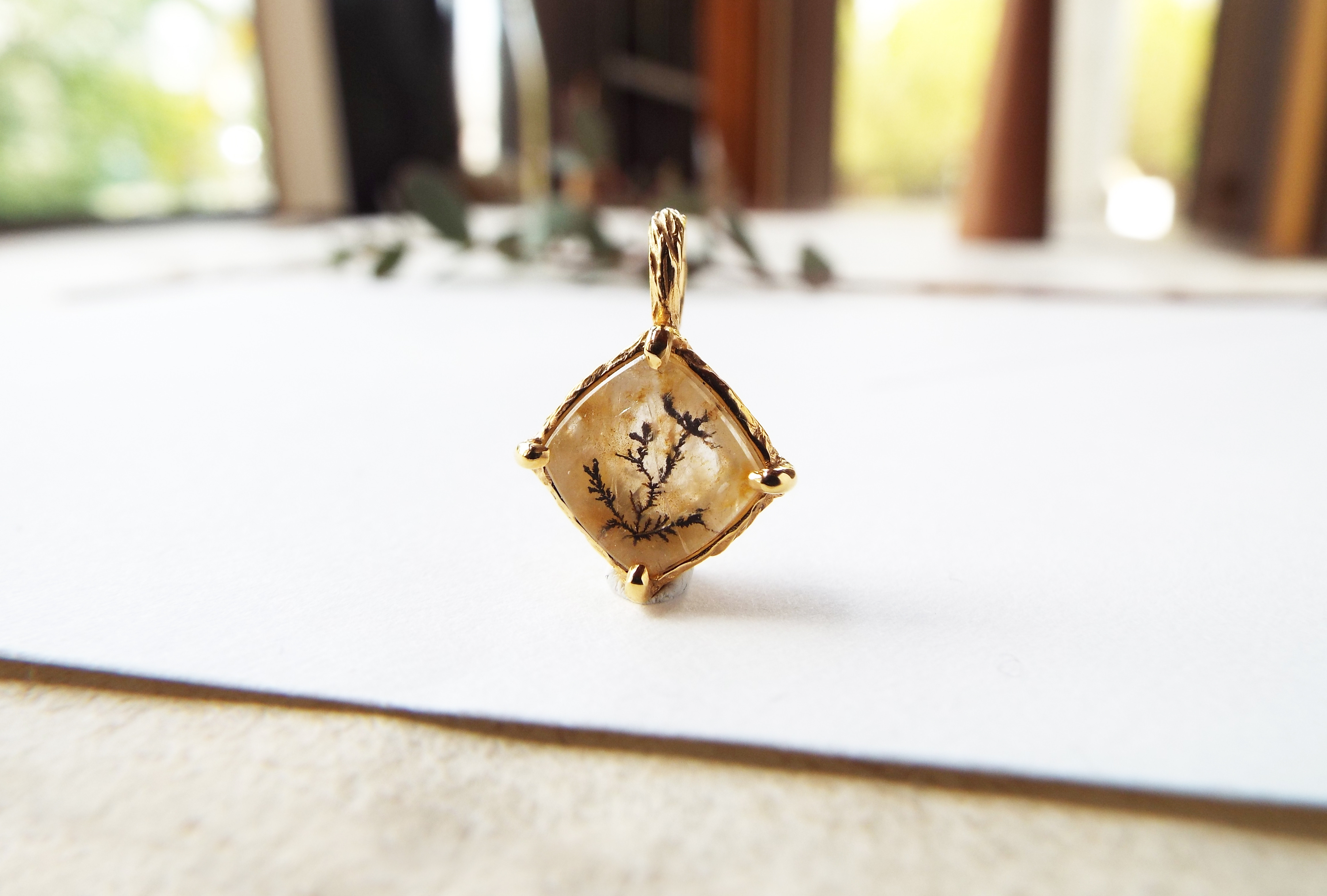 【一点物】デンドリティッククォーツ　-ミニガーデン-　mini garden No,10　たんぽぽ