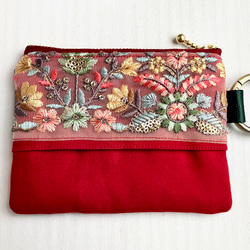 インド刺繍リボン ティッシュケース付きミニポーチ カラビナ付き レッド 6枚目の画像