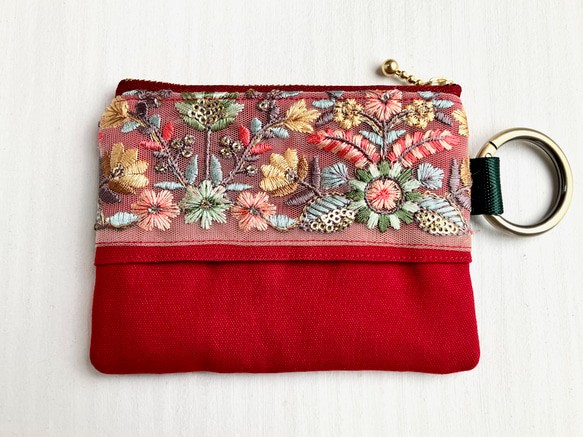 インド刺繍リボン ティッシュケース付きミニポーチ カラビナ付き レッド 6枚目の画像