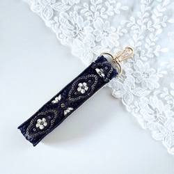 印度刺繡絲帶手帶智慧型手機吊帶經典花朵 第10張的照片