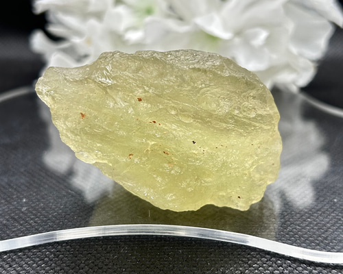 天然未加工 リビアングラス（ゴールデンテクタイト）原石 天然ガラス