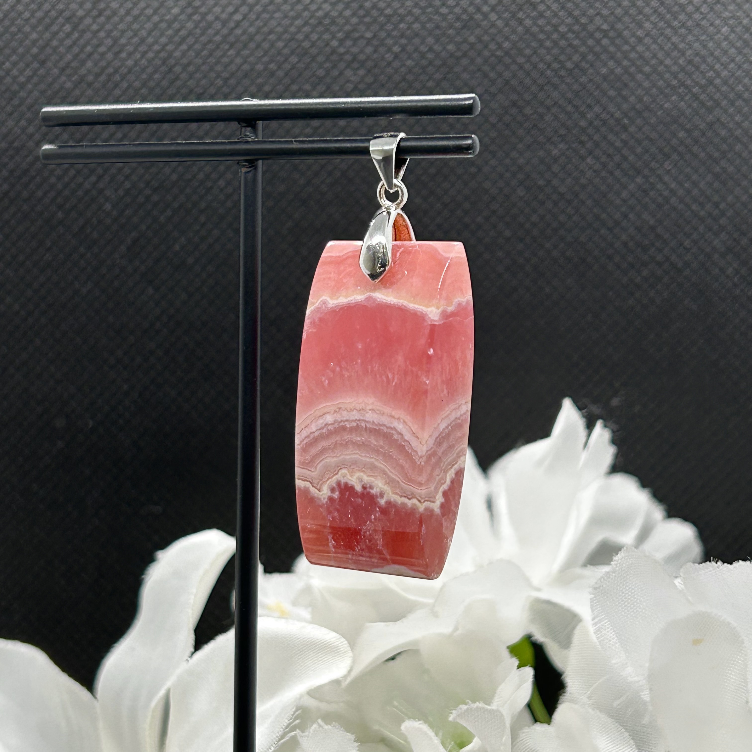 良質 インカローズ（ロードクロサイト） 天然石ペンダントトップ　シルバー925　～バラ色の人生　送料無料