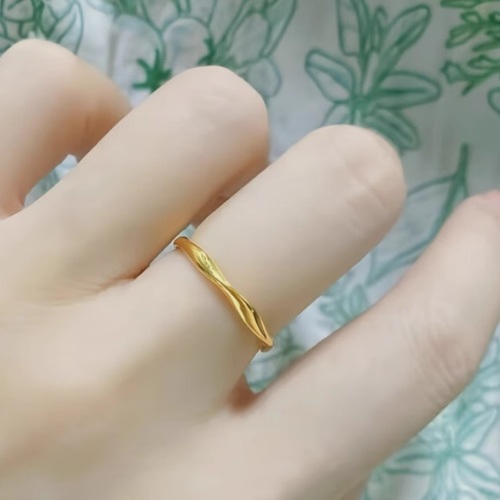 24K24K純金メビウスの輪リングK24金ゴールド中空指輪 永遠の絆！結婚