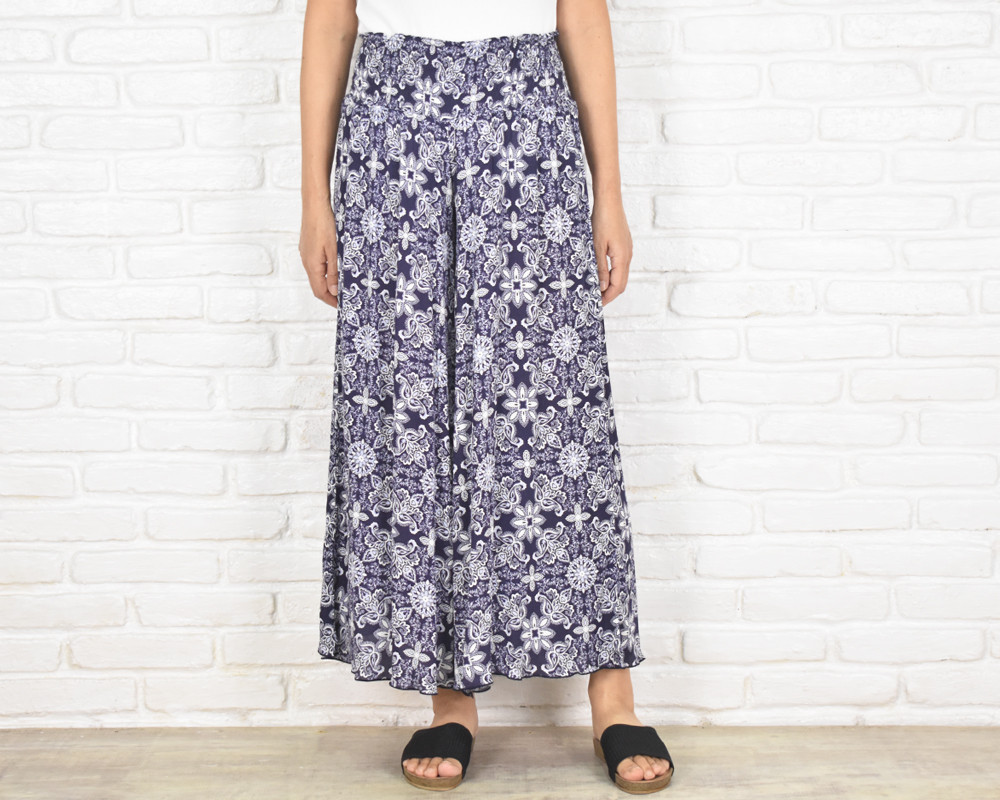 再販！オリエンタルな花柄がかわいい！暑い夏にぴったりの涼しげリラックスワイドフレアパンツ　ネイビー