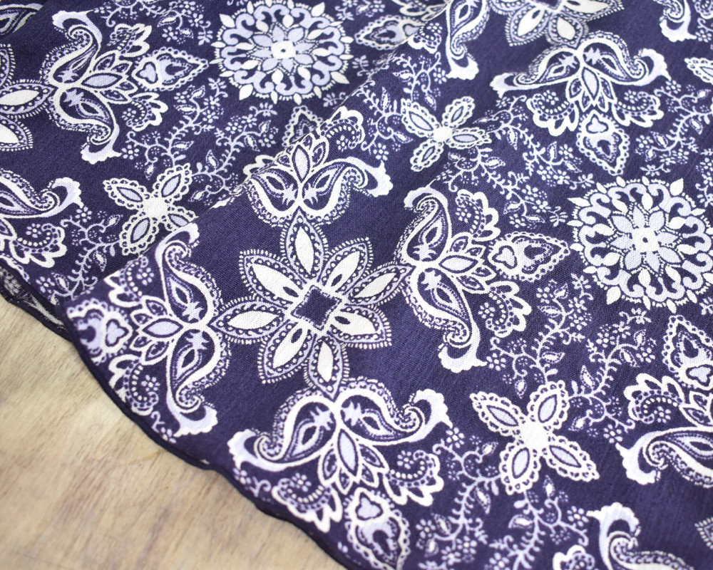 再販！オリエンタルな花柄がかわいい！暑い夏にぴったりの涼しげリラックスワイドフレアパンツ　ネイビー