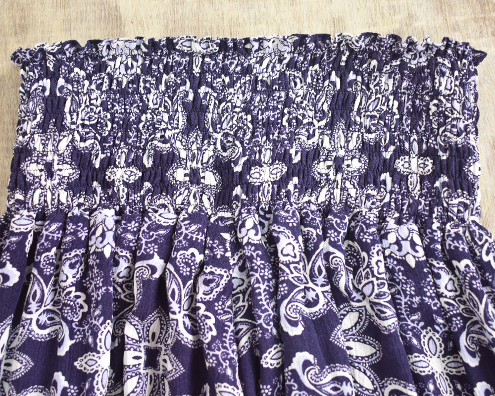 再販！オリエンタルな花柄がかわいい！暑い夏にぴったりの涼しげリラックスワイドフレアパンツ　ネイビー