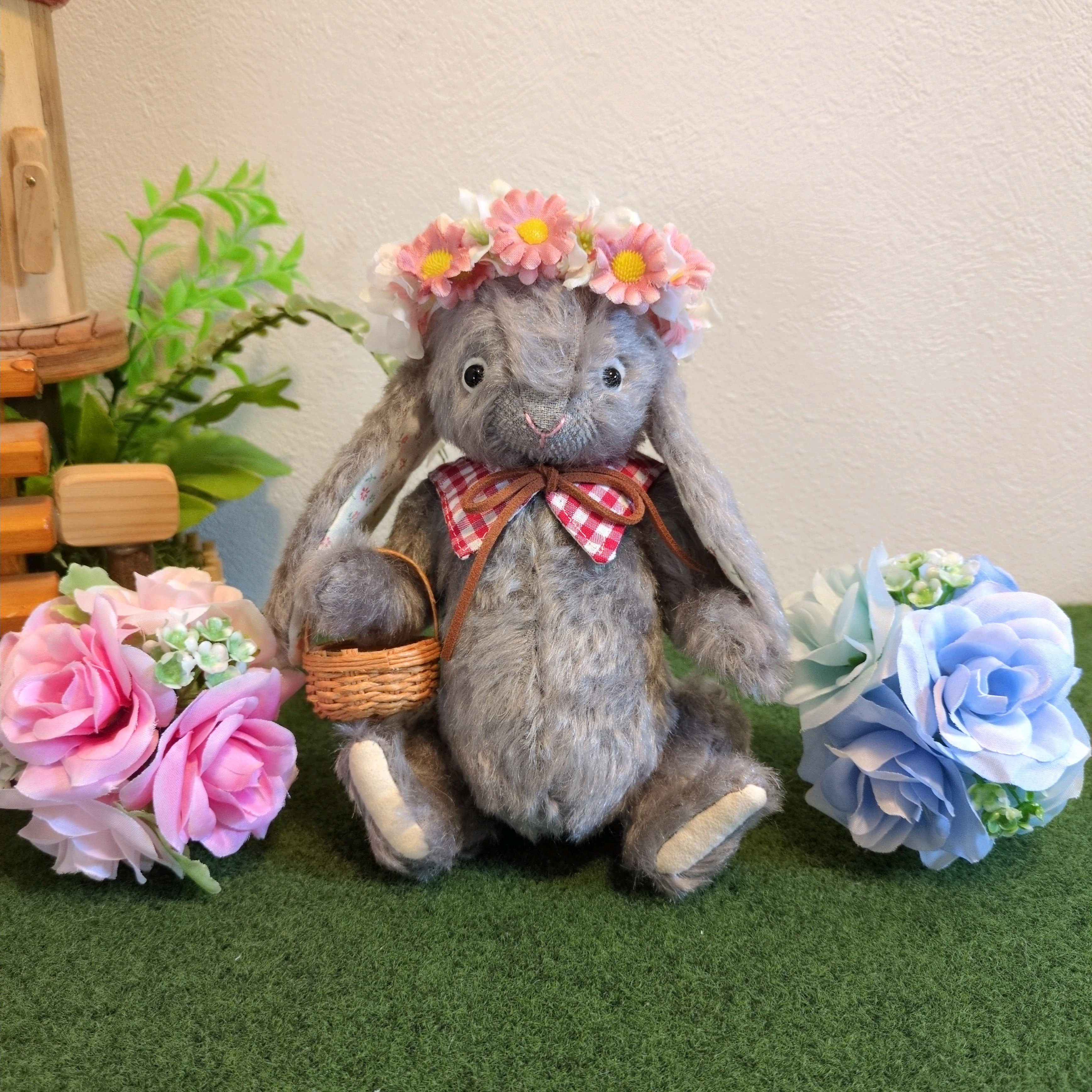 花摘みへ行こう！ ドイツ製モヘアの垂れ耳うさぎちゃん【グレー】