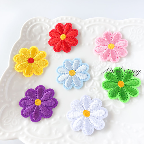 7枚セット/各色1枚/カラフルマーガレットの花の刺繍ワッペン/鮮やか