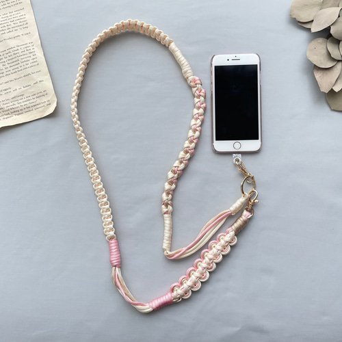 パラコードで作るウェーブなスマホショルダーストラップ(ピンク