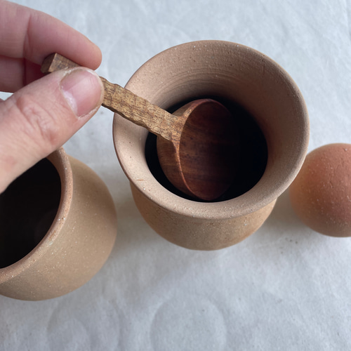 天目梅飾り壺 梅壺 1.2 保存容器・キャニスター mitti ceramic 通販 19199251