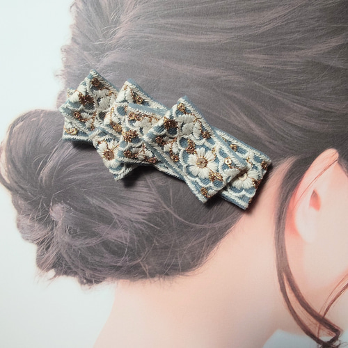 シルキーブルー インド刺繍リボンの髪飾り ヘアアクセサリー その他