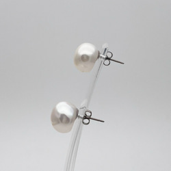 ごろっと大きなバロックパールのピアス/イヤリング 大粒 11mm 12mm 真珠 スタッド チタン SV925 7枚目の画像